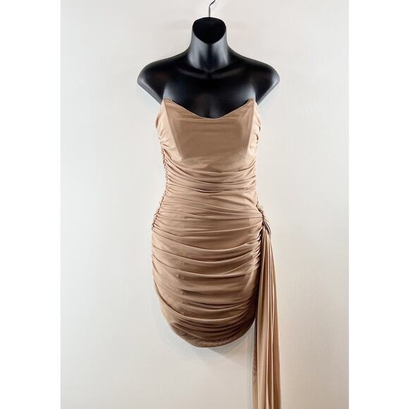 Bobbles & Lace Ruched Sweetheart Neck Strapless Mini Dress Taupe Brown Medium - Picture 13 of 16